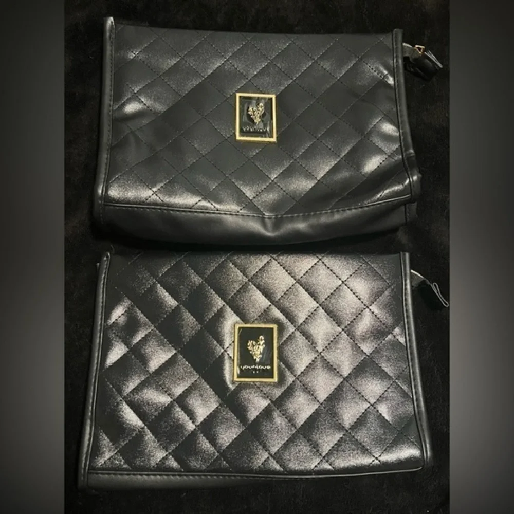 Younique set of 2 makeup bags NEW